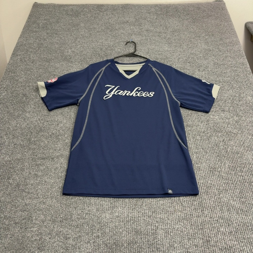 New York Yankees Majestic Shirt Mens M Navy Polyester V Neck Sportswear